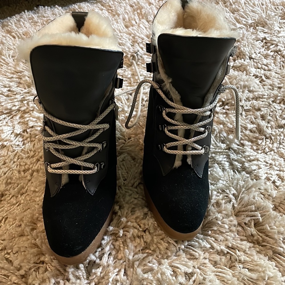 Joie bootie